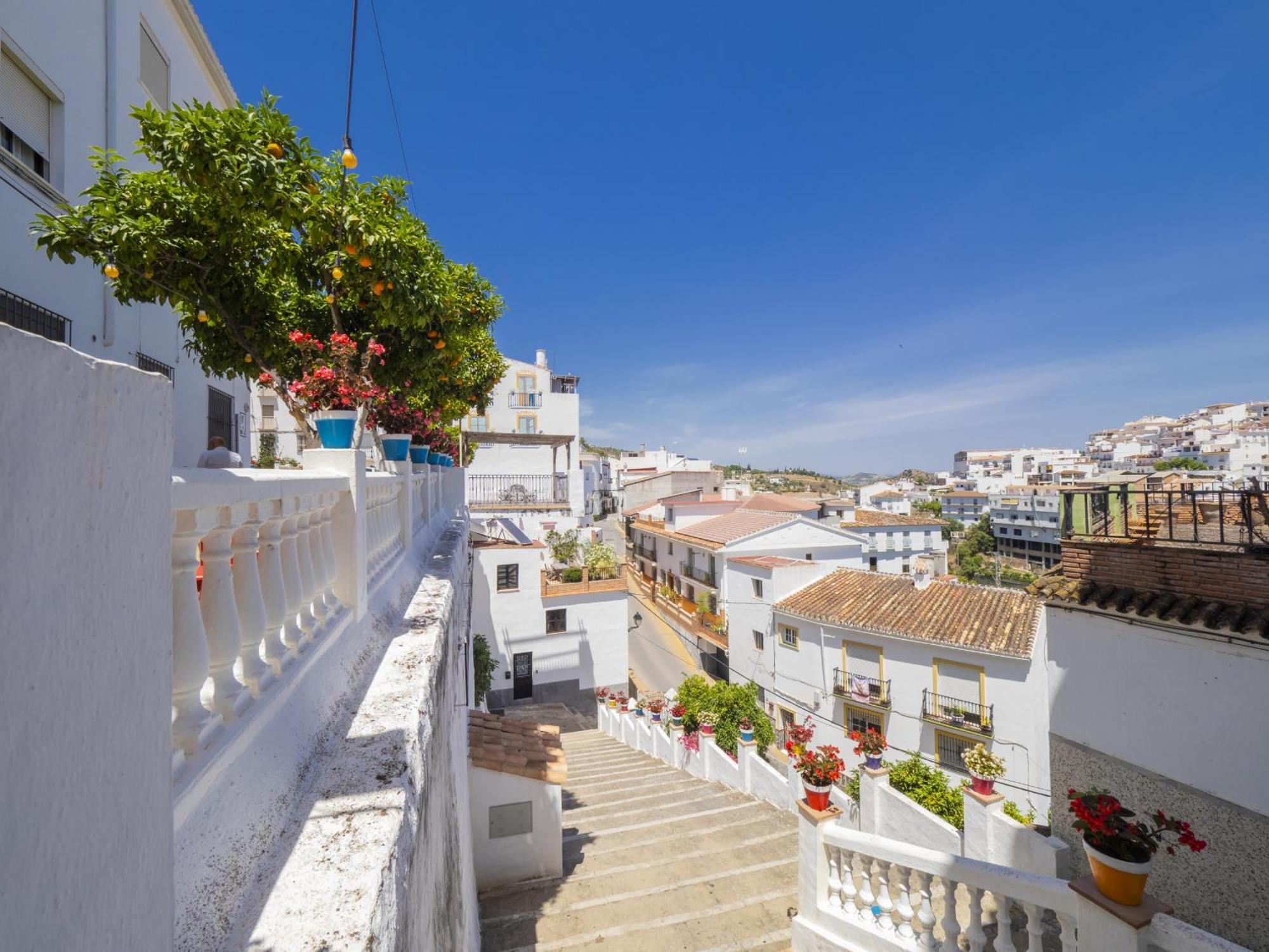 Cubo'S Hostal La Plaza Room 102 With Breakfast Tolox Exterior foto